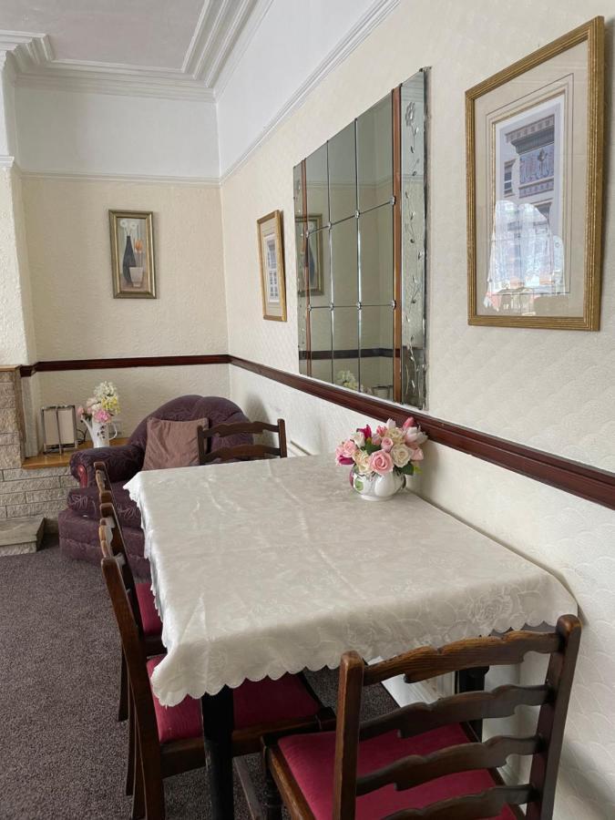 블랙풀 The Jewel Of The Sea B&B 외부 사진